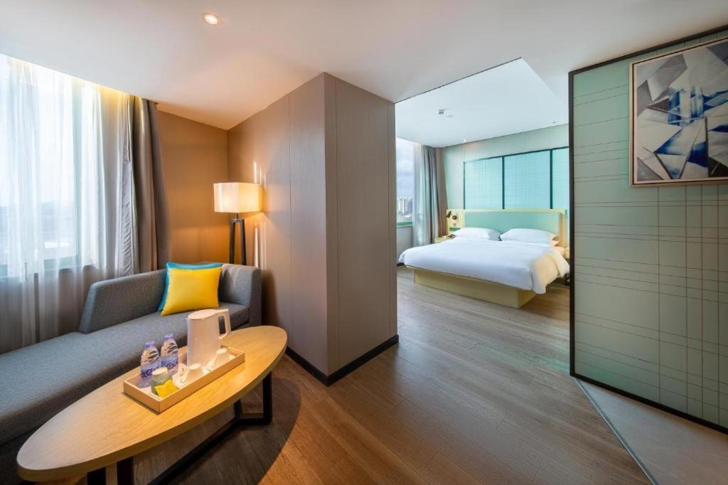 Echarm Hotel Yangjiang Baili Plaza Esterno foto