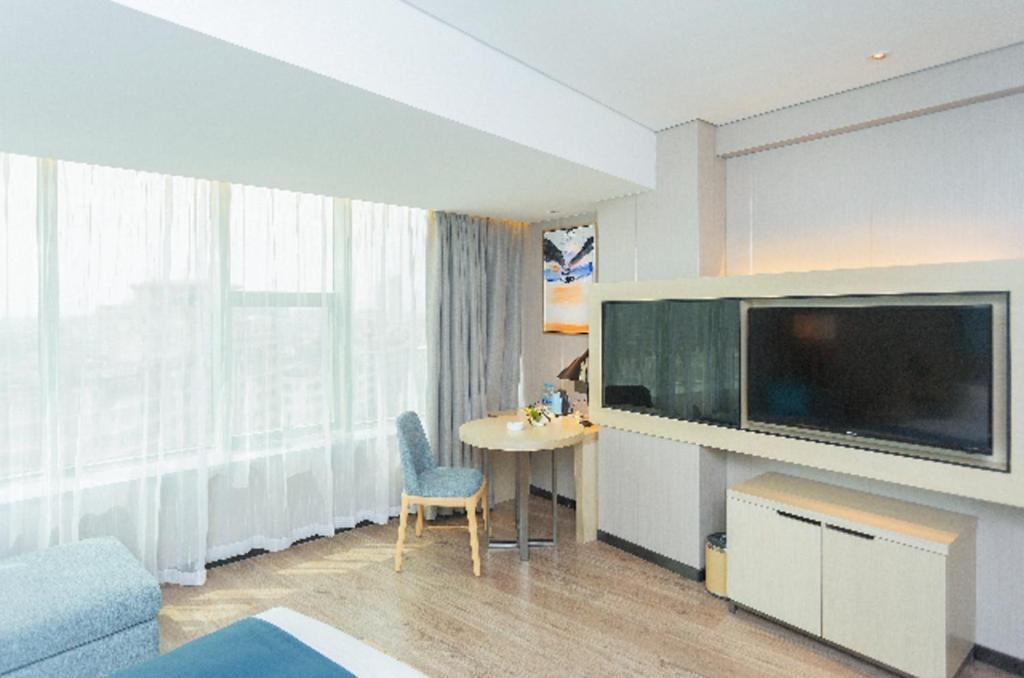 Echarm Hotel Yangjiang Baili Plaza Esterno foto