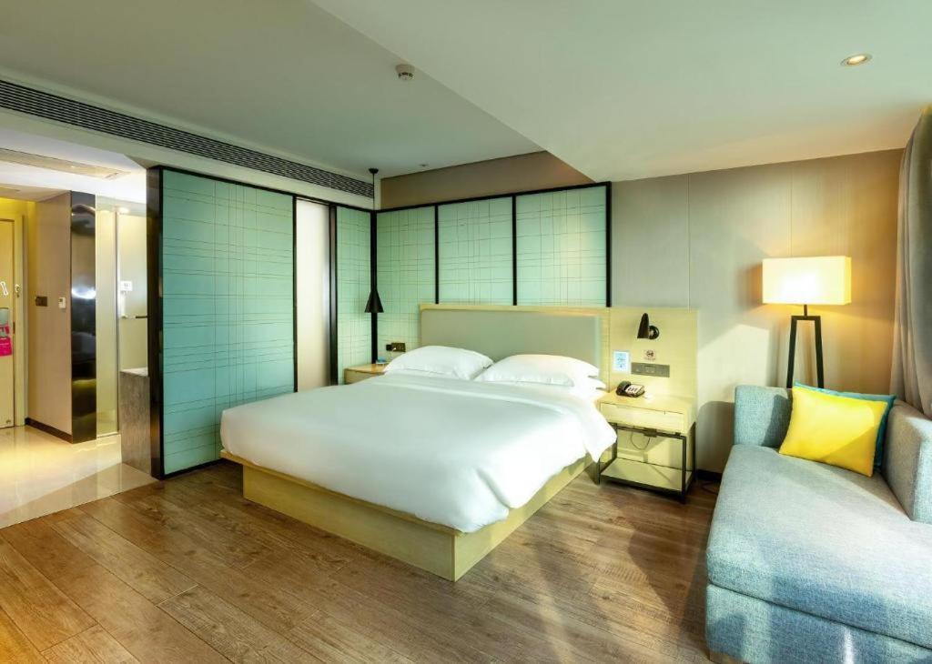 Echarm Hotel Yangjiang Baili Plaza Esterno foto