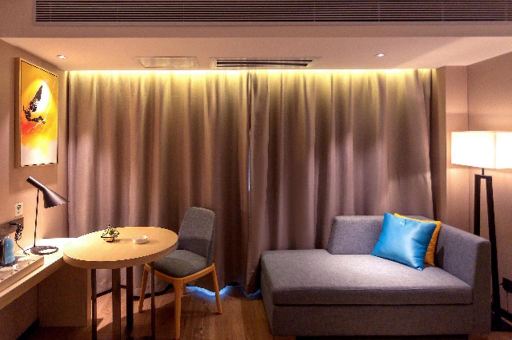 Echarm Hotel Yangjiang Baili Plaza Esterno foto