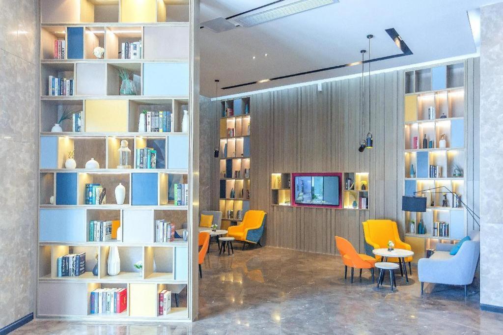 Echarm Hotel Yangjiang Baili Plaza Esterno foto